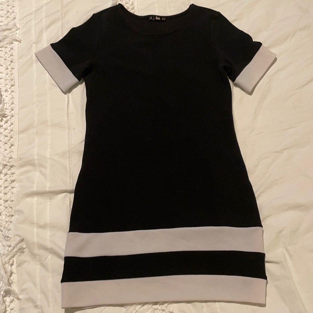 Black and white mini Dress